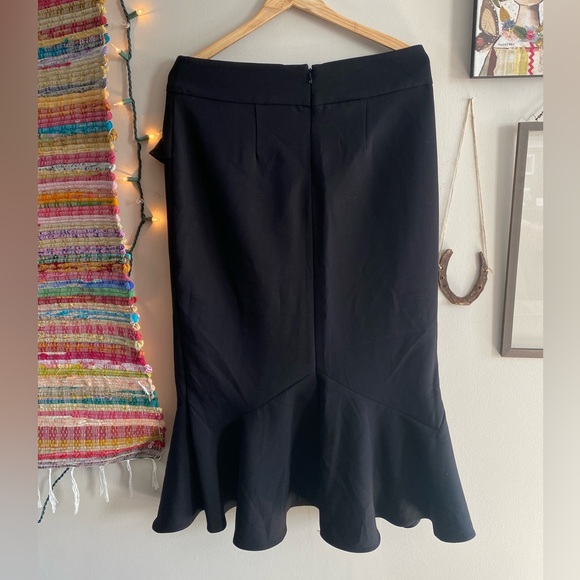 NY & Co., NWT, Black, pencil skirt w ruffle front; 10 - Picture 5 of 10